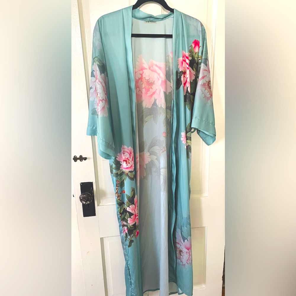 COPY - Kimandono Robe